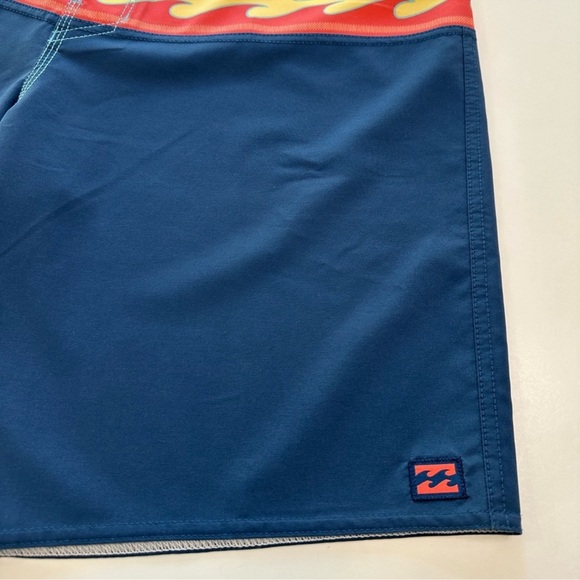Billabong Momentum Pro Performance 19" Boardshorts Swim Trunks NWOT Mens Size 32 - Picture 4 of 11